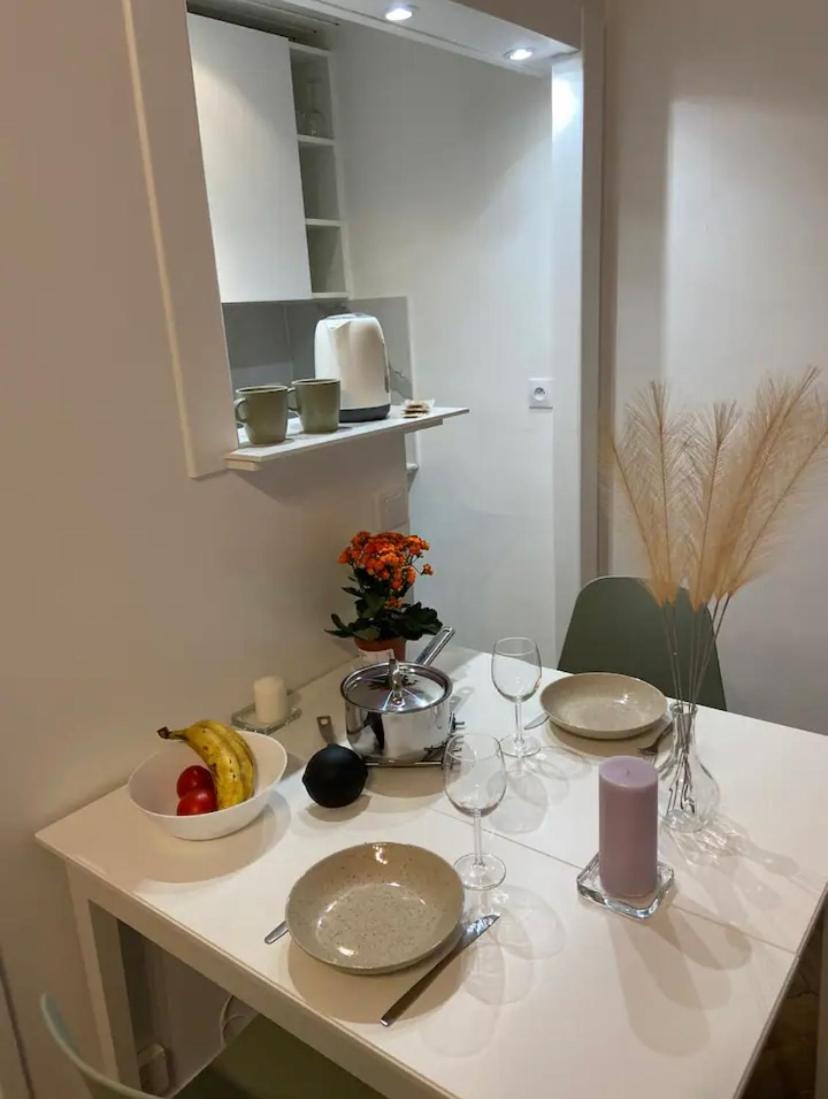 Appartement Moderne Quartier Saint Lazare ปารีส ภายนอก รูปภาพ